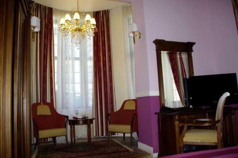 Hotel Angelo D'Oro Ploieşti Eksteriør bilde