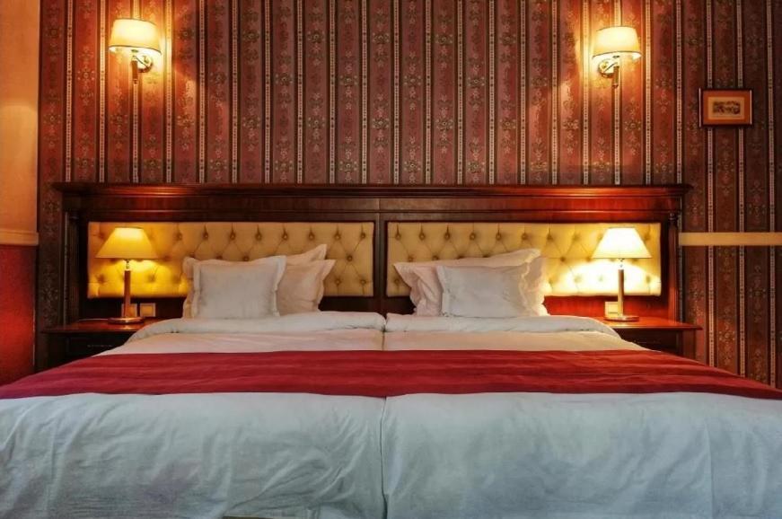 Hotel Angelo D'Oro Ploieşti Eksteriør bilde